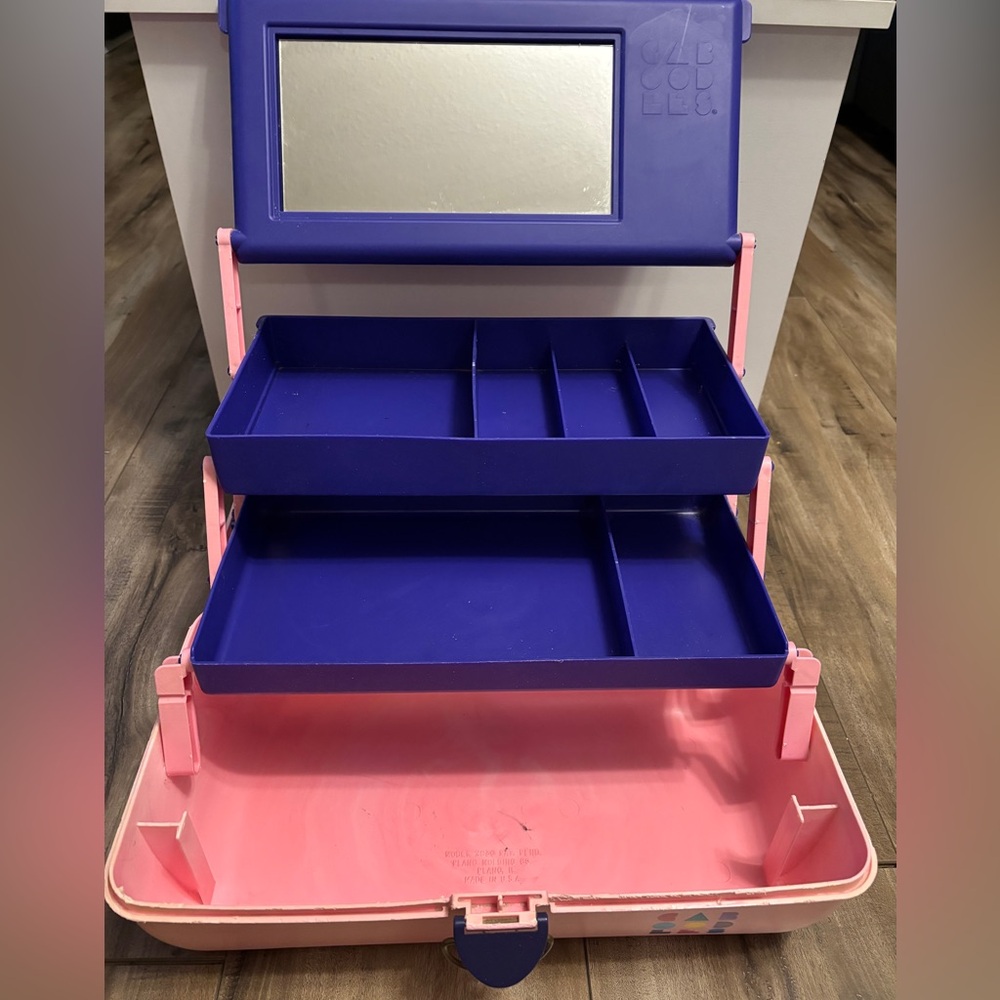 Vintage Caboodles 3 Tier Makeup Travel Case w/Vanity Mirror Pink & Purple READ - Picture 3 of 12